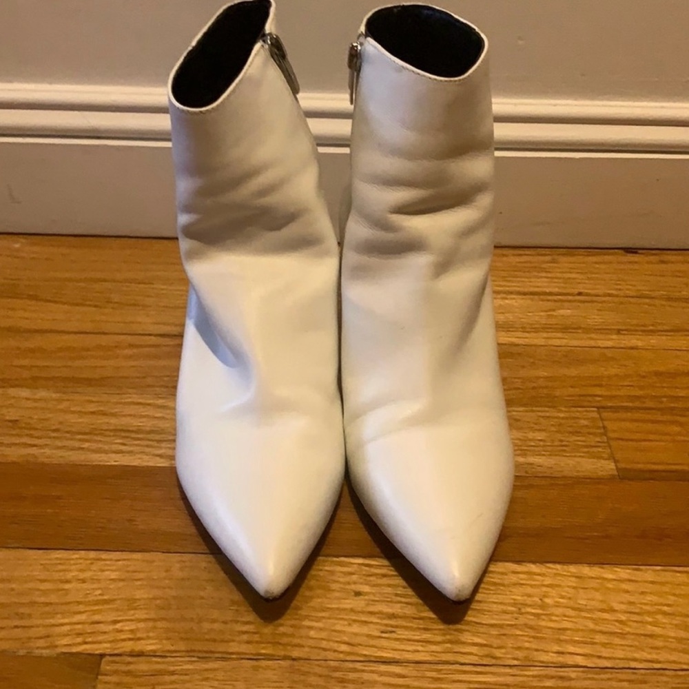 White Pointed Toe Ankle Boots Marc Fisher size 9.5